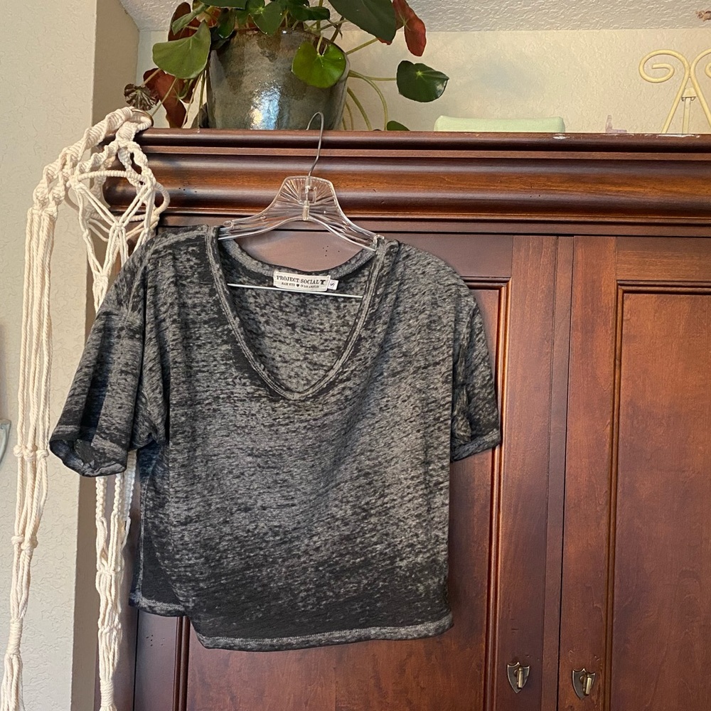 PROJECT SOCIAL T V Neck Cropped Burnout Tee
